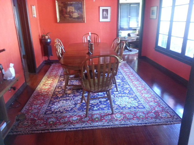 Tabriz Rug With Floral Pattern In Dining Room