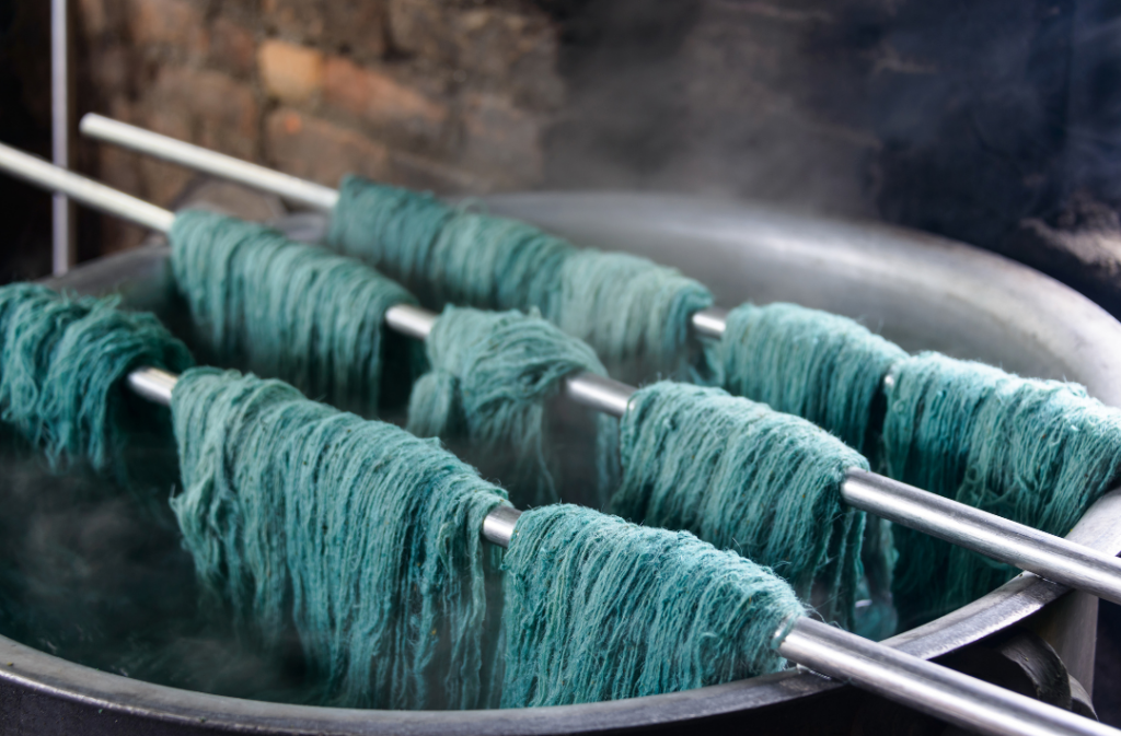 natural wool dyeing