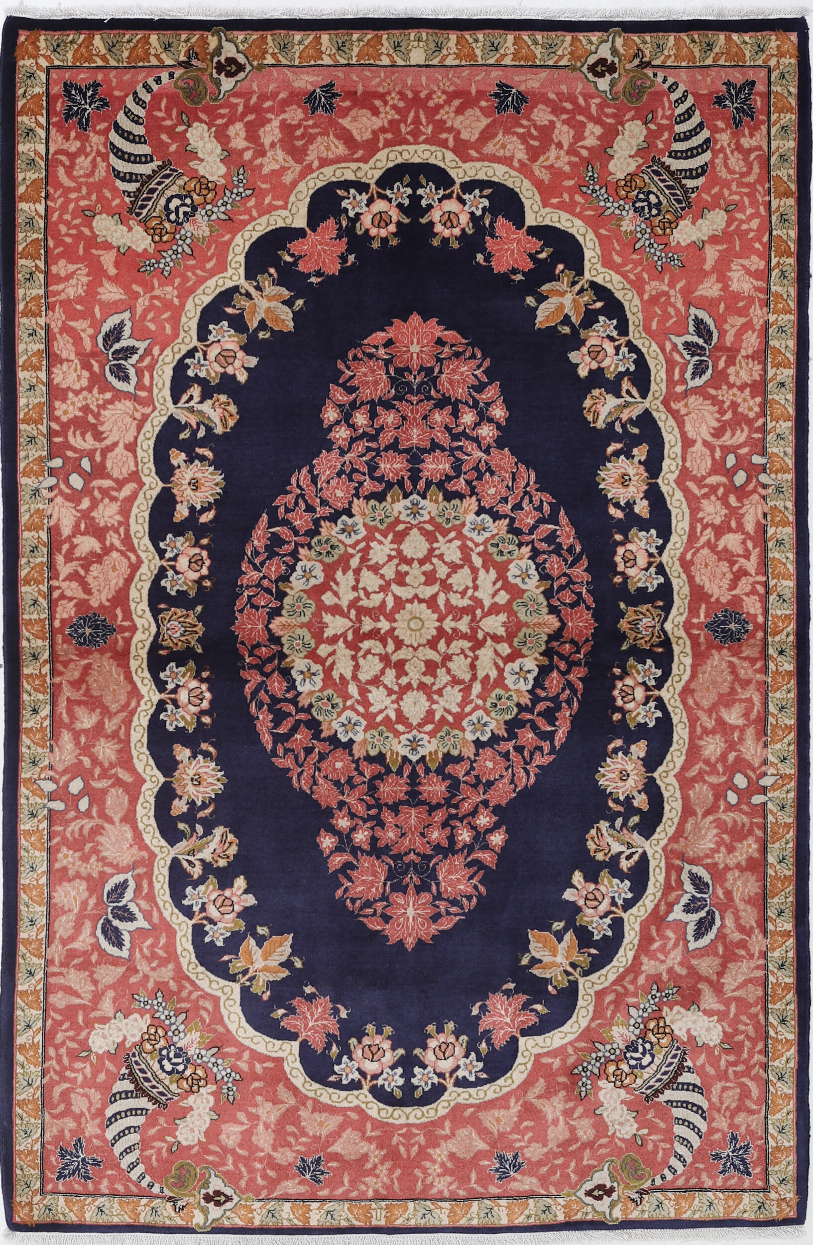 4’8″ x 7’2″ Sarouk Authentic Persian Rug
