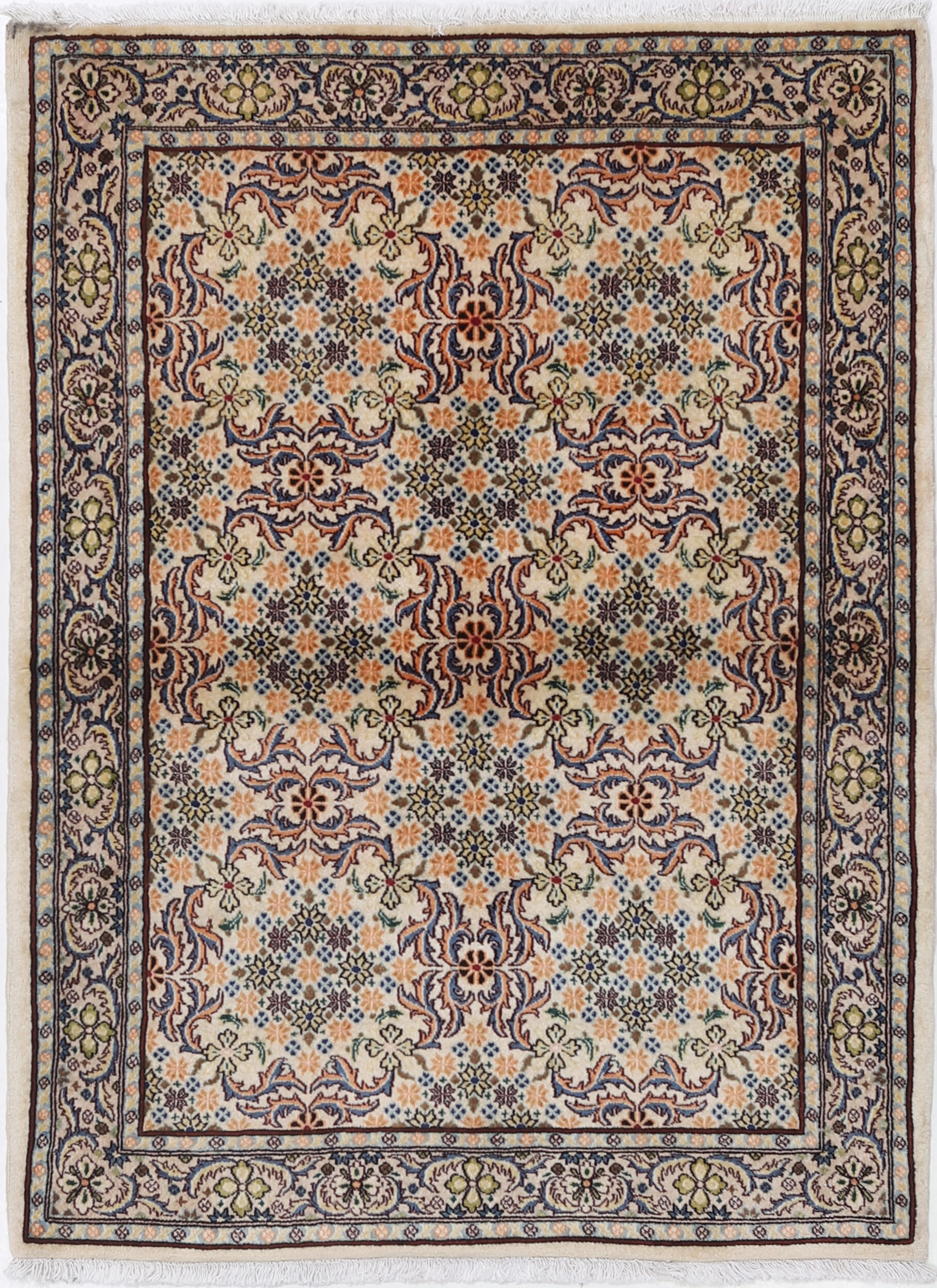 3’6″ x 4’10” Sarouk Authentic Persian Rug